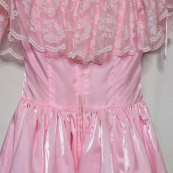 Vintage 70s Pink Iridescent Taffeta & Lace Off Shoulder Ball Gown Fairy Princess - Picture 14 of 14